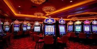 33wwin ငွေသွင်းပြီးနောက် Sportsbook တွင် Myanmar National League ပွဲ လောင်းကြေးကစားနေသော မြင်ကွင်း